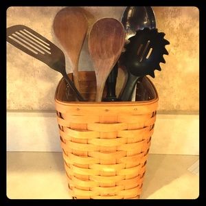 LONGABERGER BASKET (2000)